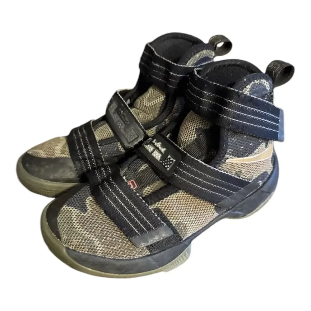 Rare- Nike Zoom LeBron Soldier SFG Army Camo- Kids Size 11c‎